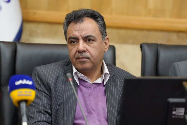 گلایه های شهردار کرمانشاه از ریختن نخاله های ساختمانی در سطح شهر گلایه های شهردار کرمانشاه از ریختن نخاله های ساختمانی در سطح شهر